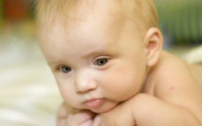 Як лікувати нежить у немовляти