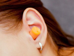 Як правильно доглядати за вухами, навіщо цю потрібно робити і поради по догляду