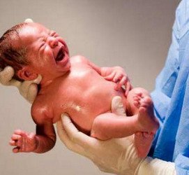 Пневмонія у новонародженого: причини, симптоми, лікування