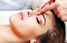 Точковий масаж при нежиті – куди і на які точки натискати