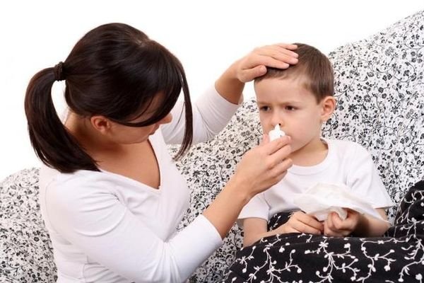 Альбуцид в ніс дітям і дорослим: інструкція по застосуванню при нежиті