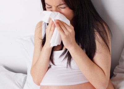 Алергічний риніт при вагітності: симптоми і чим лікувати
