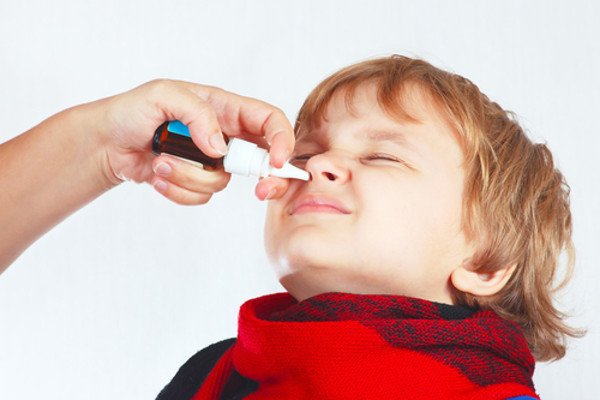Чим розрідити соплі у дитини: кращі засоби та препарати