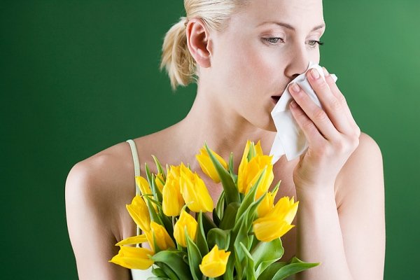 Цілорічний алергічний риніт: симптоми і лікування