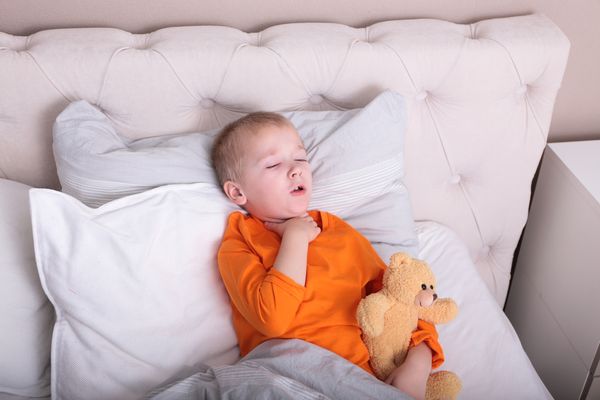 Трахеїт у дітей: симптоми і лікування в домашніх умовах