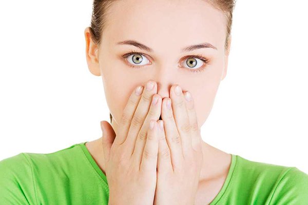 Запах з носа при гаймориті і нежиті: причини і лікування