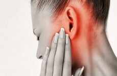 Болить вухо і віддає в щелепу: причини, діагностика та лікування