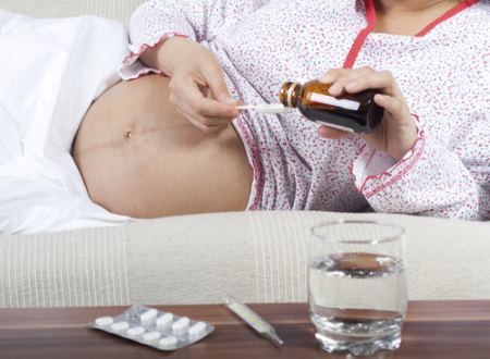 Чим лікувати горло при вагітності – важливі рекомендації