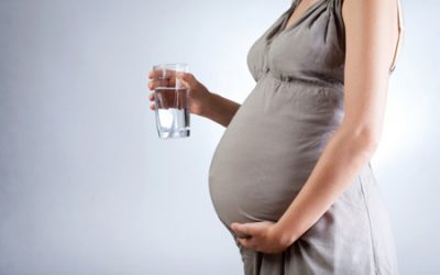 Чим полоскати горло при вагітності