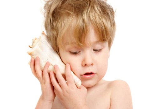 Діти з порушенням слуху: причини, особливості та рекомендації батькам
