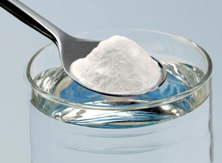 Полоскання горла содою і сіллю – рецепт і пропорції