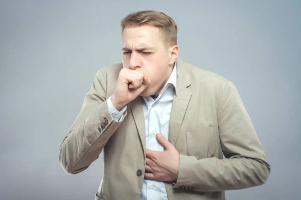 Відмінність алергії від застуди: як визначити і правильно лікувати
